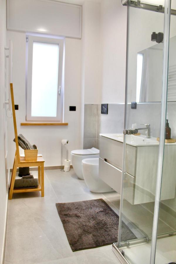 Design Moderno In Centro - Lainate- Rho Fiera Lägenhet Exteriör bild